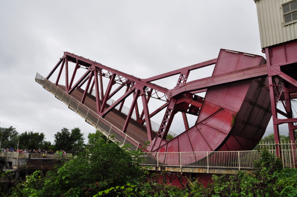 bascule bridge